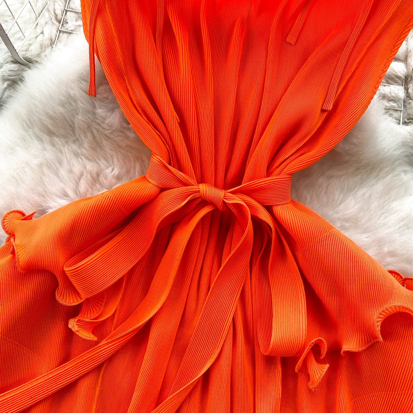 Solid Color Ruffled Sleeveless Dress
