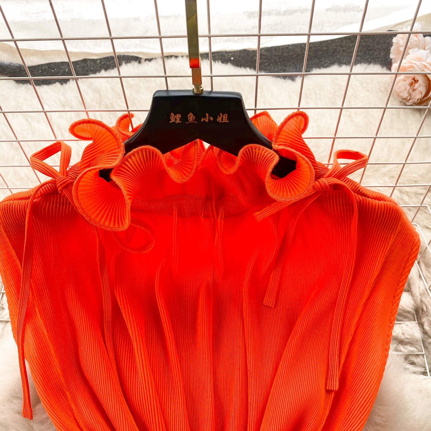 Solid Color Ruffled Sleeveless Dress