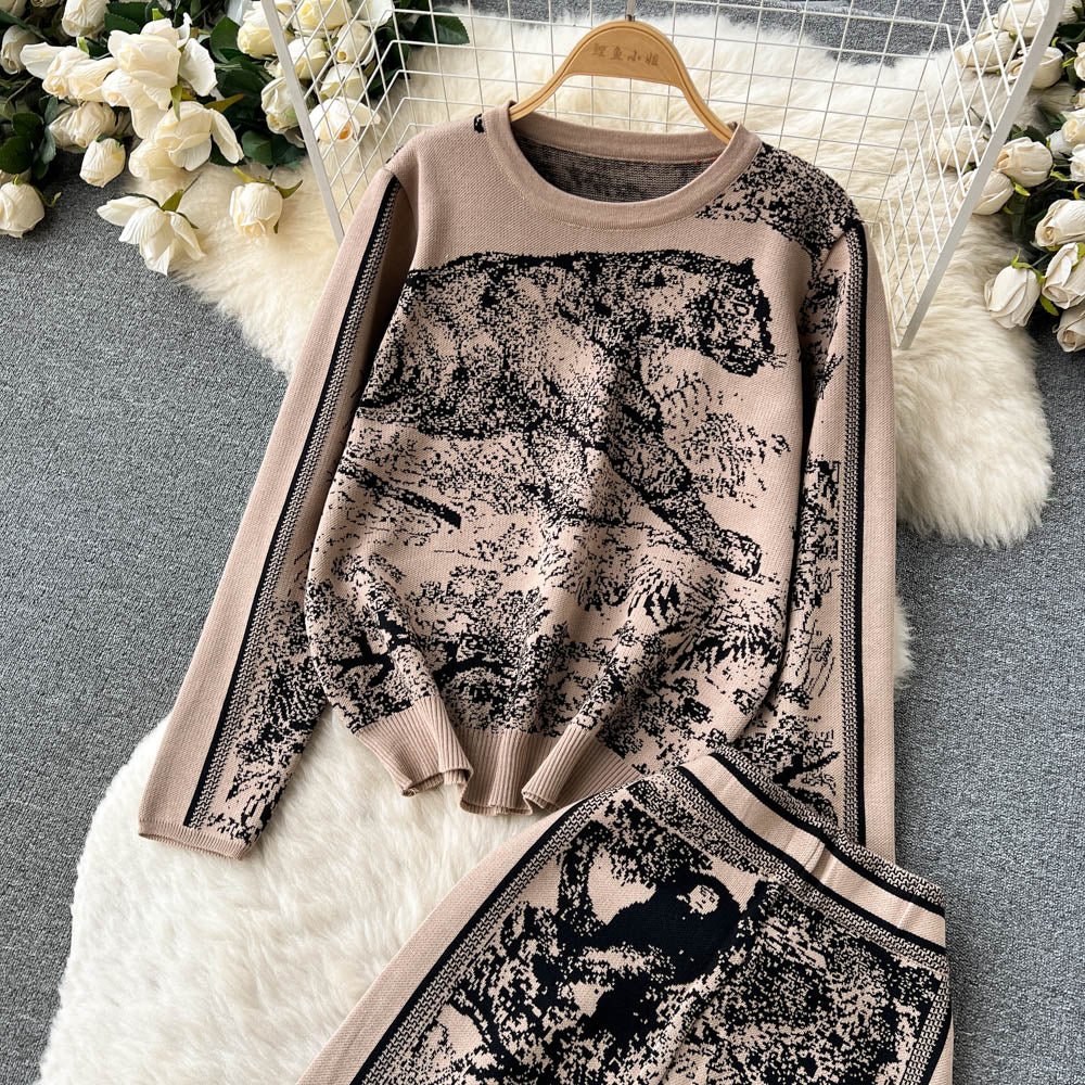 Athleisure Print Hoodie & Sweatpants Set - 2