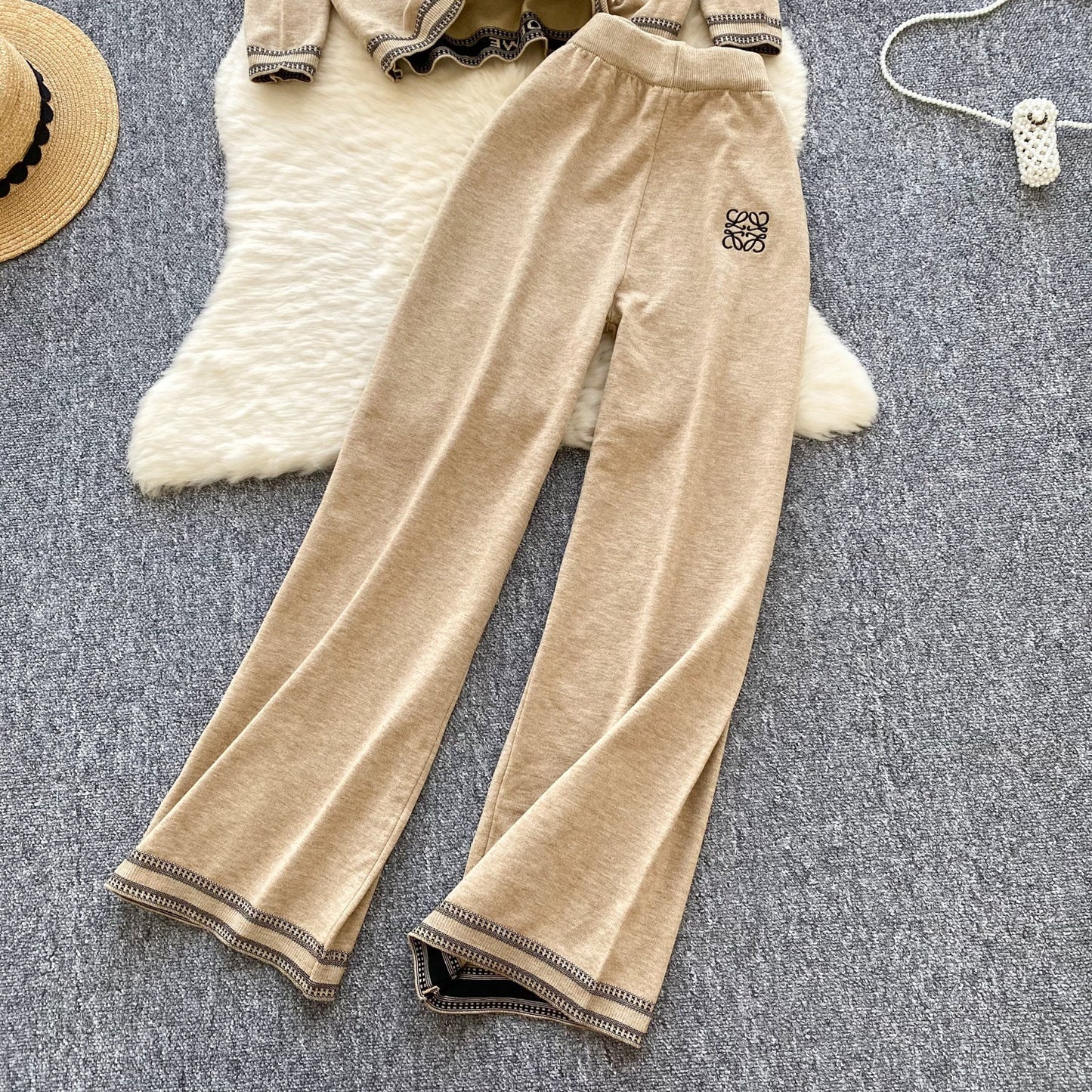 Women's Knit & Elastic Waist Trousers Set