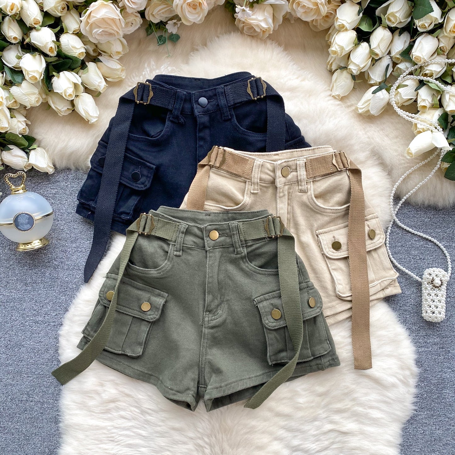 Chic Large Pocket Denim Shorts
