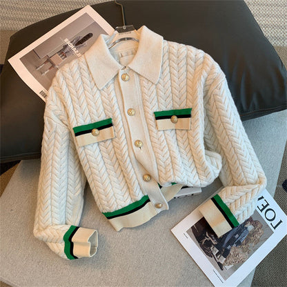 Cardigan délicat et pantalon à carreaux 2 pièces