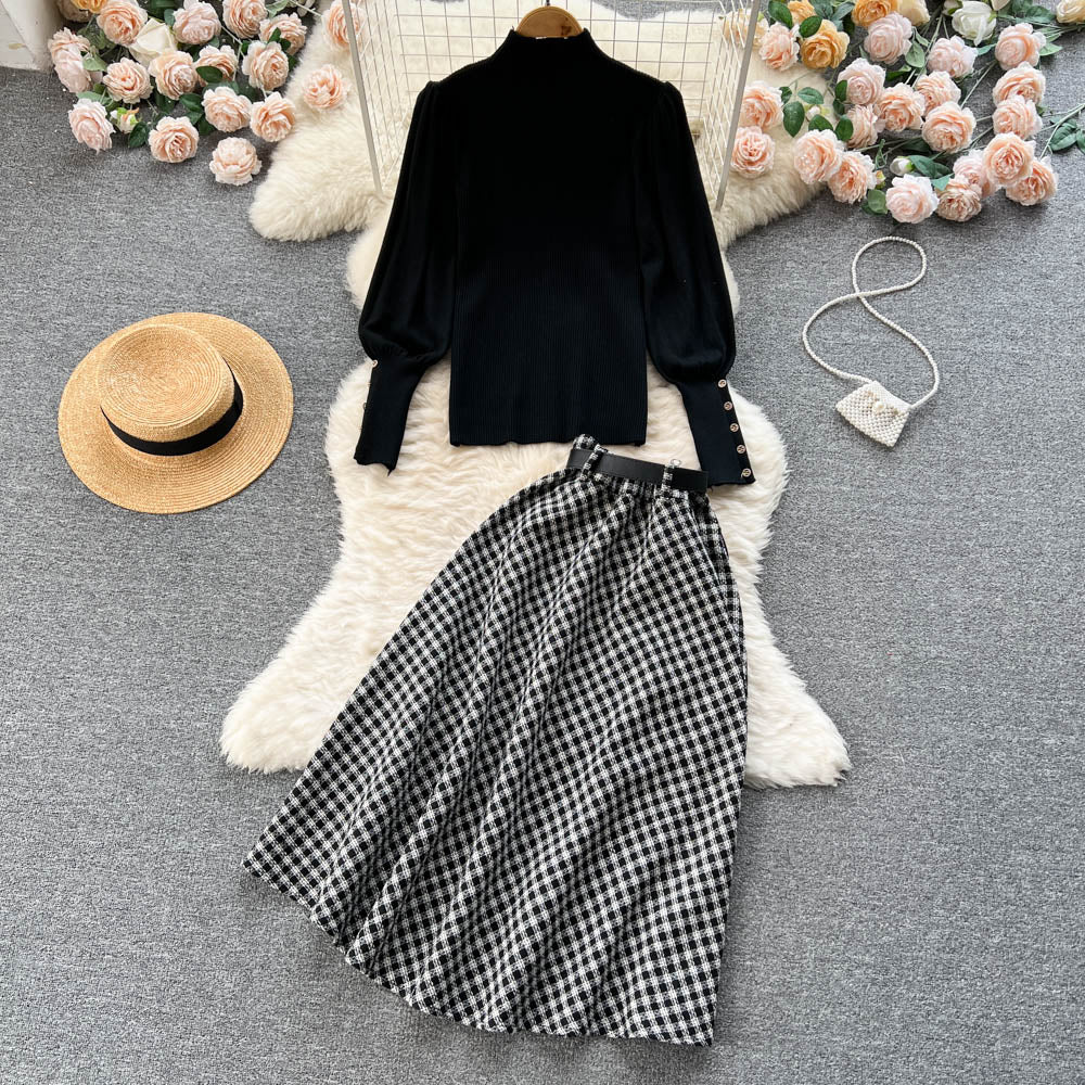 Ensemble 2 pièces pull à col roulé et jupe écossaise
