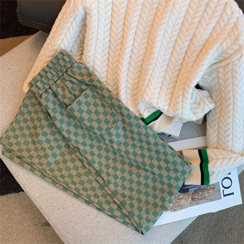 Cardigan délicat et pantalon à carreaux 2 pièces