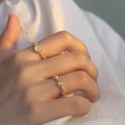 Vintage Cat's Eye Stone Lace Ring