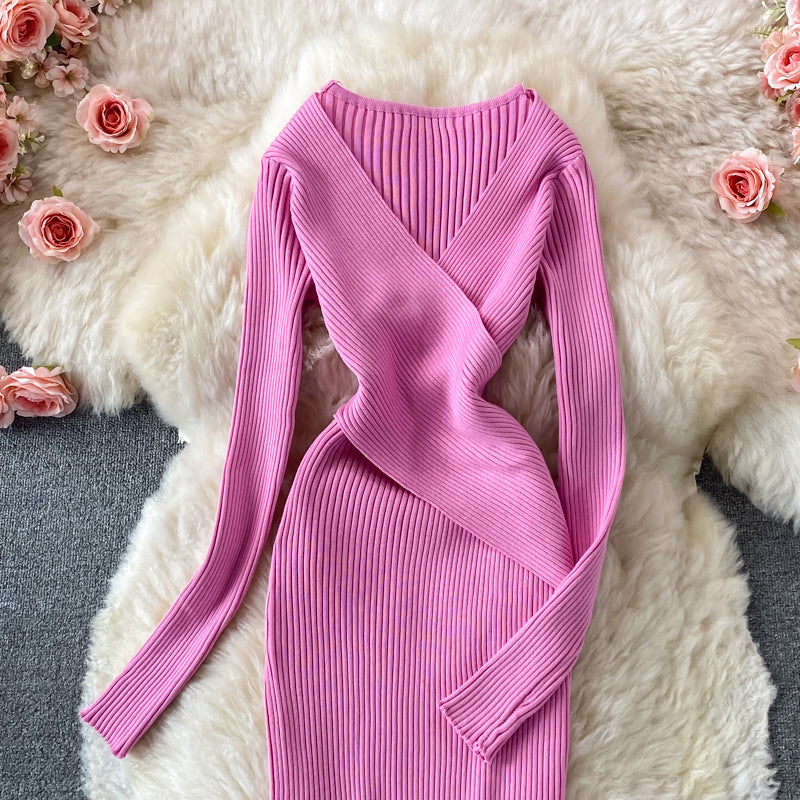 Body-Hugging V-Neck Knitted Gown