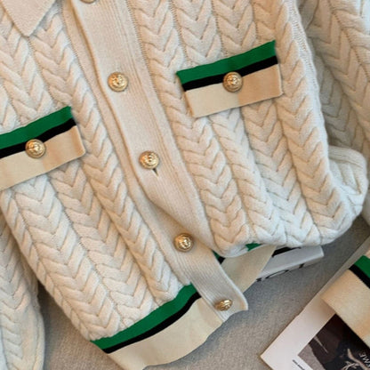 Cardigan délicat et pantalon à carreaux 2 pièces