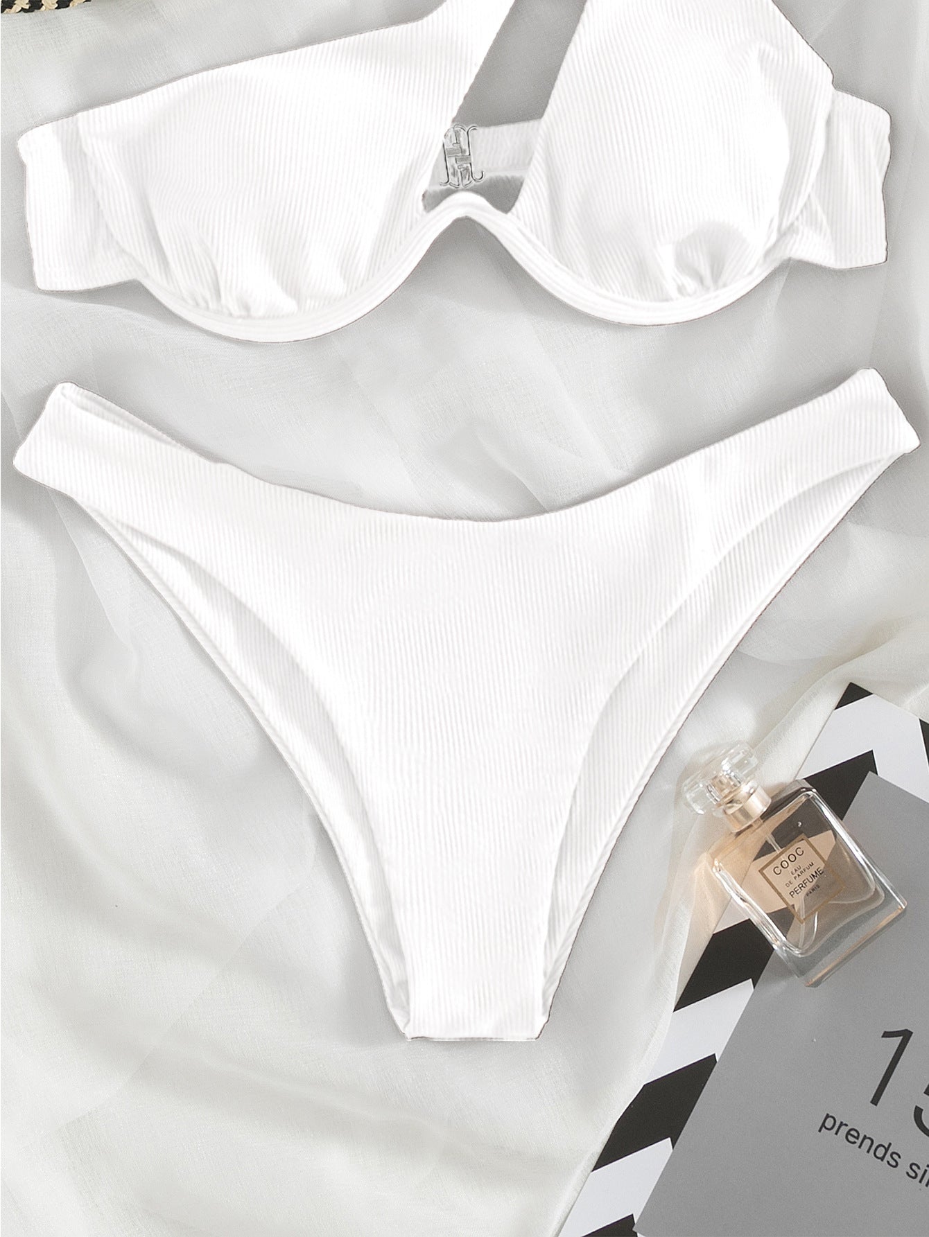 One-shoulder Split Bikini