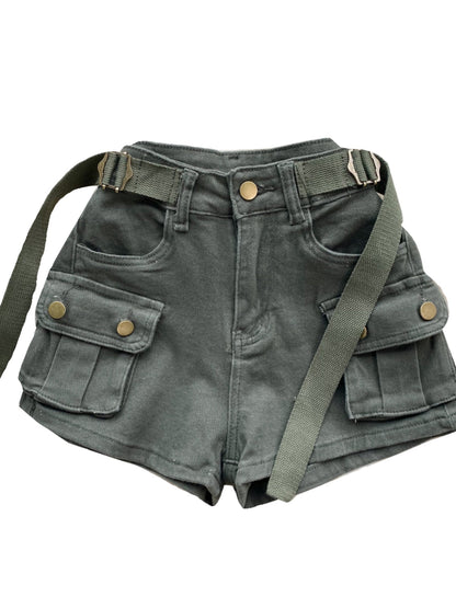 Chic Large Pocket Denim Shorts