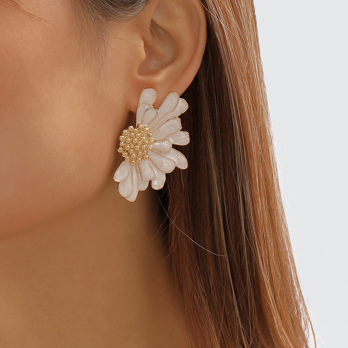 Vintage Alloy Flower Stud Earrings