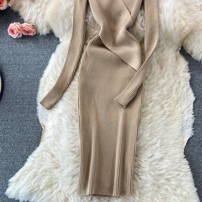 Body-Hugging V-Neck Knitted Gown