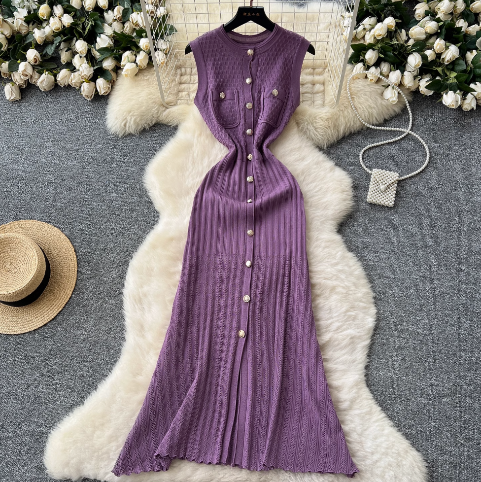 Round Collar Sleeveless Knitted Dress