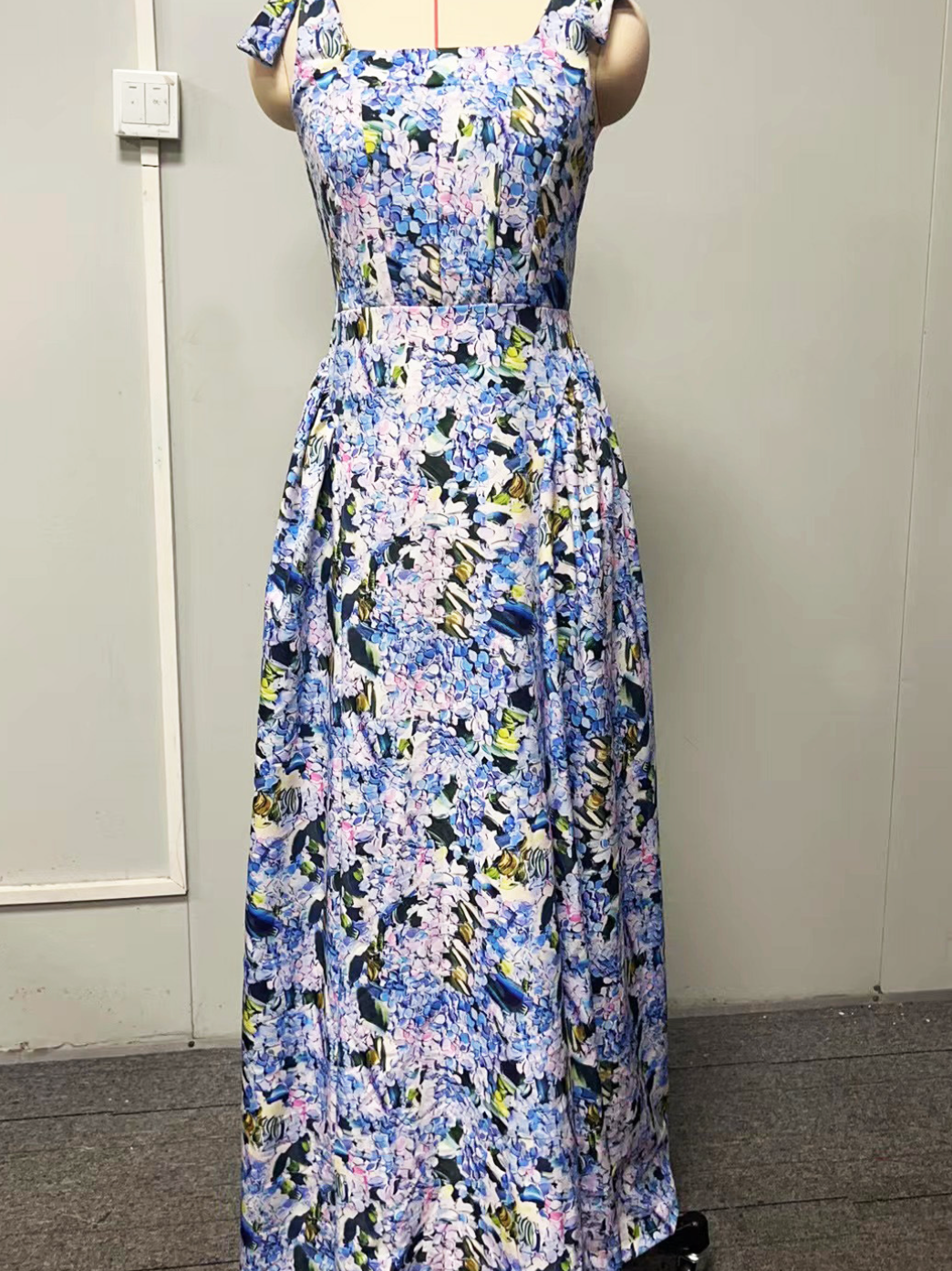 Lace-up Floral Printed Puffy Dress