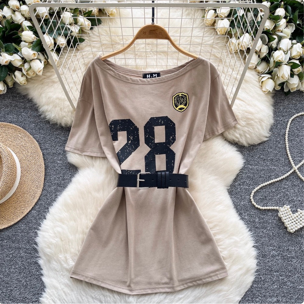 Chic Off-shoulder T-shirt with Belt