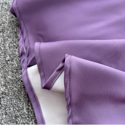 Slipdress mit drapiertem Ausschnitt und Farbverlauf in Lila