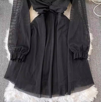 Chic V-neck Knotted Mesh Dress