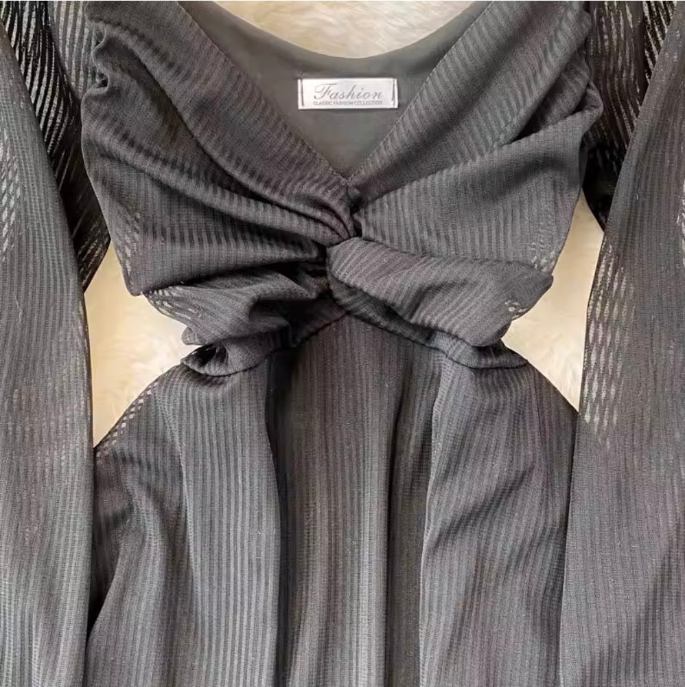 Chic V-neck Knotted Mesh Dress