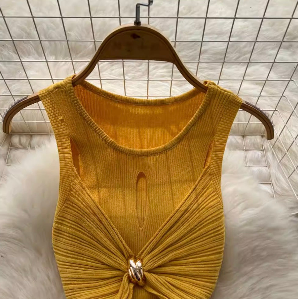 Premium Sleeveless Knotted Knit Dress