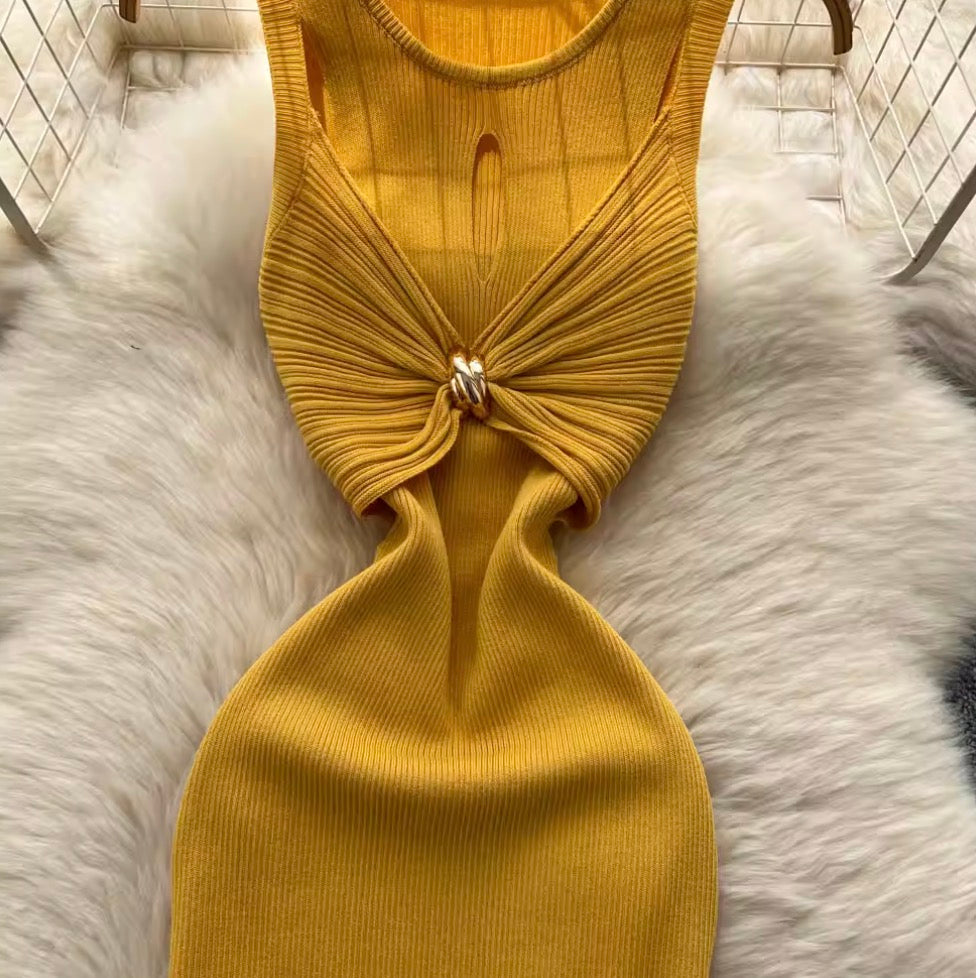 Premium Sleeveless Knotted Knit Dress