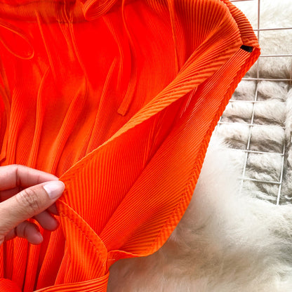 Solid Color Ruffled Sleeveless Dress