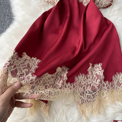 Robe nuisette sexy en dentelle à col en V