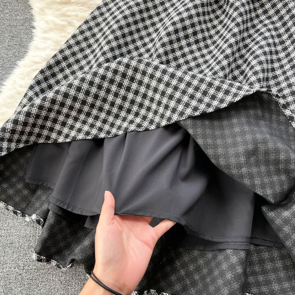 Ensemble 2 pièces pull à col roulé et jupe écossaise