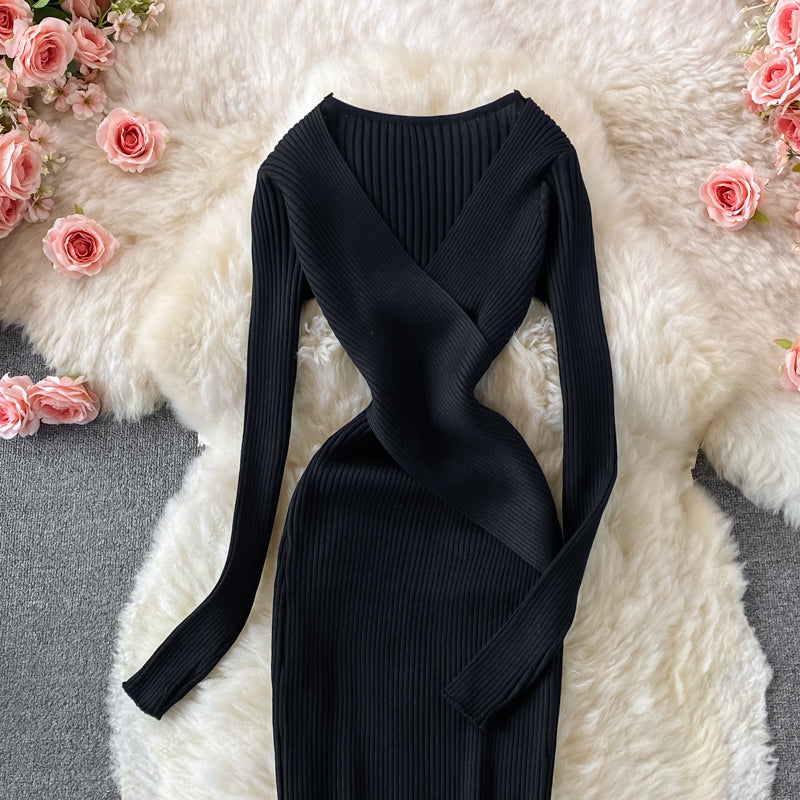 Body-Hugging V-Neck Knitted Gown