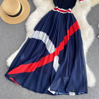 Robe en mousseline tricotée à rayures
