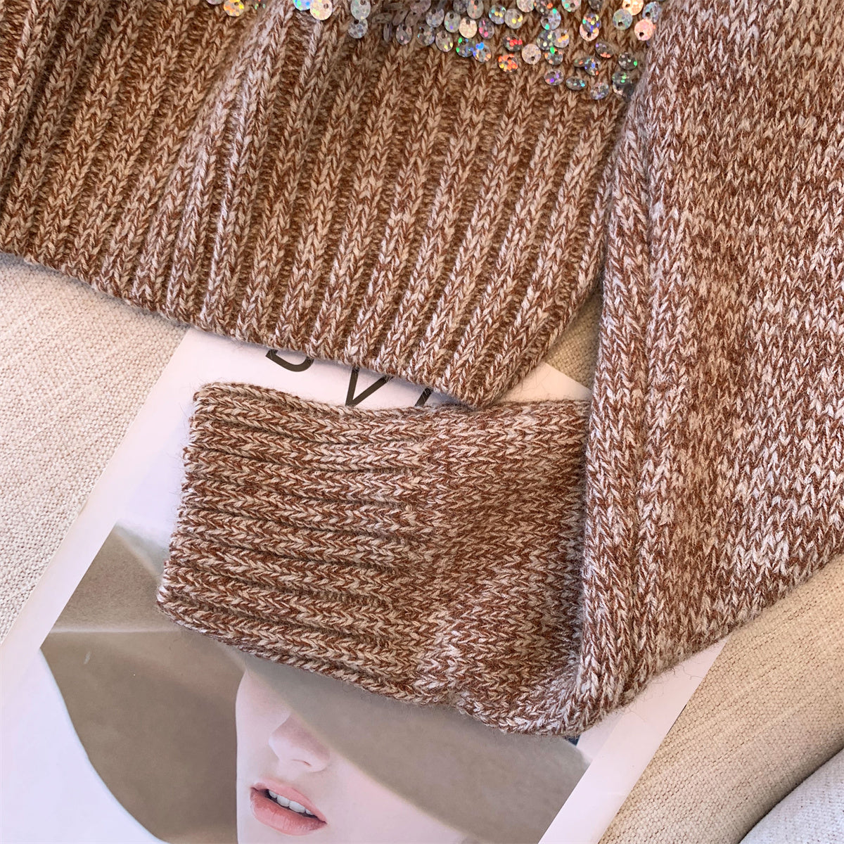 Elegant Sequined Short Pullover Knitwear