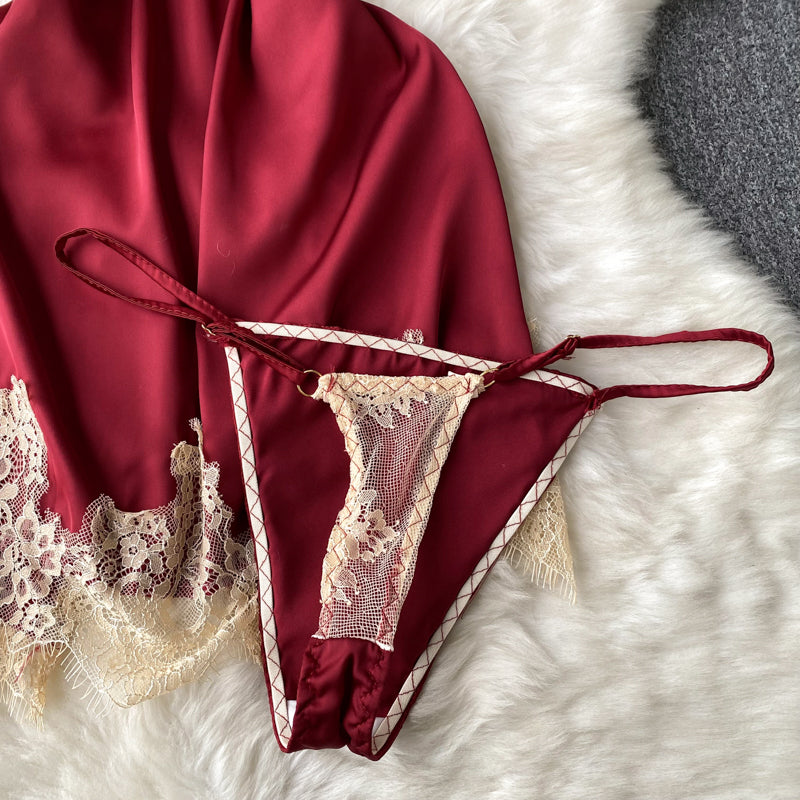 Robe nuisette sexy en dentelle à col en V