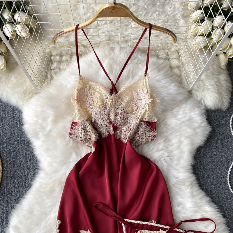 Robe nuisette sexy en dentelle à col en V