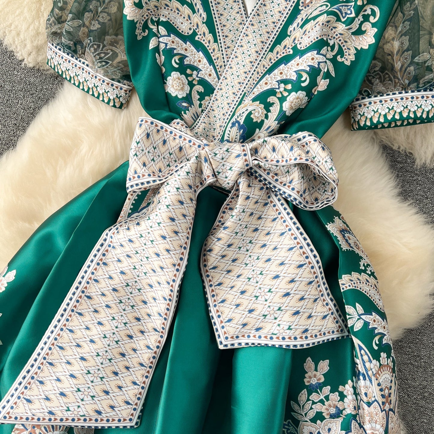 Bow-Tie Floral Print V-Neck Dress