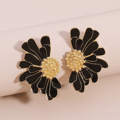 Vintage Alloy Flower Stud Earrings
