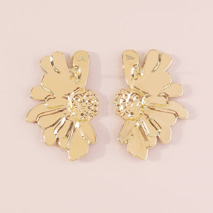 Vintage Alloy Flower Stud Earrings