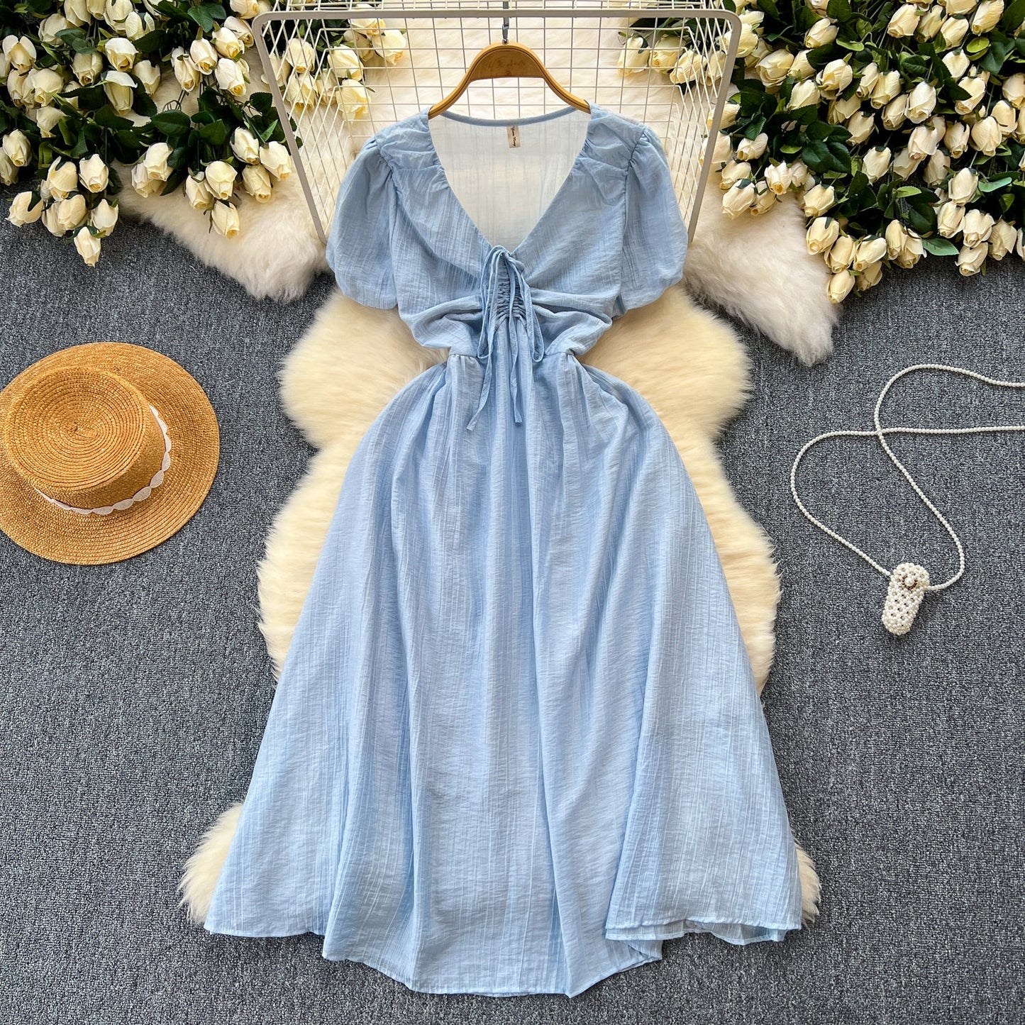 Robe en mousseline de soie à manches bouffantes et cordon de serrage Mori