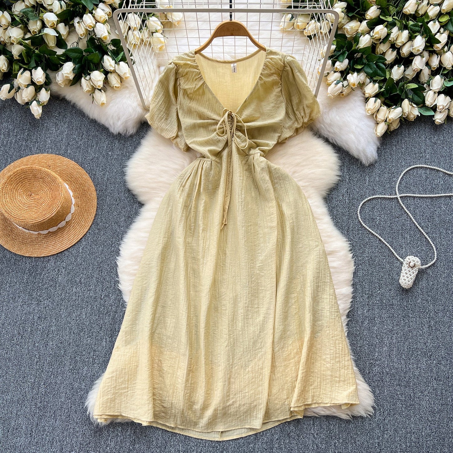 Robe en mousseline de soie à manches bouffantes et cordon de serrage Mori