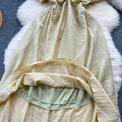 Robe en mousseline de soie à manches bouffantes et cordon de serrage Mori