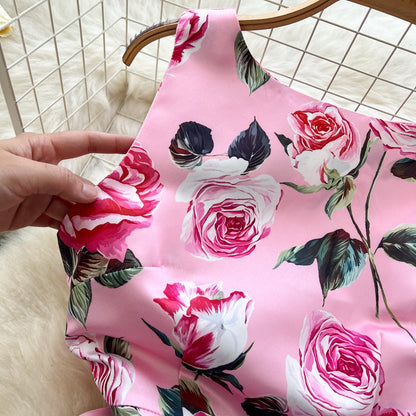 Ärmelloses Blumenkleid im Vintage-Stil