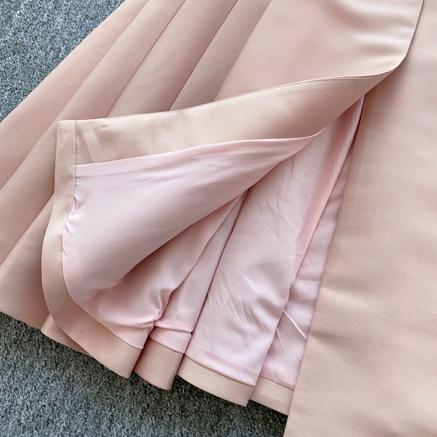 Elegant Pleated Slip Dress with Waist Belt