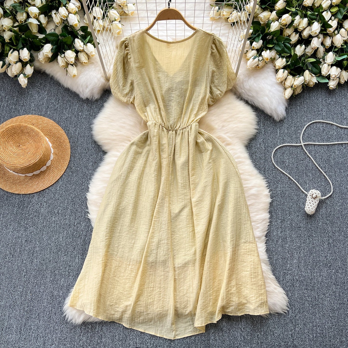 Robe en mousseline de soie à manches bouffantes et cordon de serrage Mori