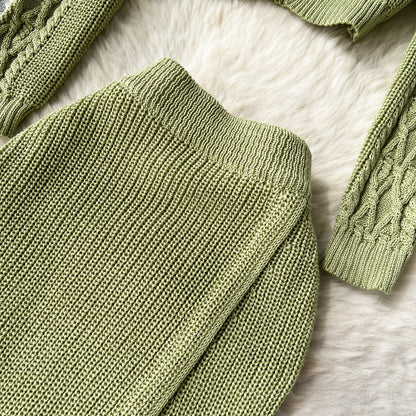 Cardigan et jupe thermiques torsadés 2 pièces
