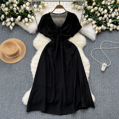 Robe en mousseline de soie à manches bouffantes et cordon de serrage Mori