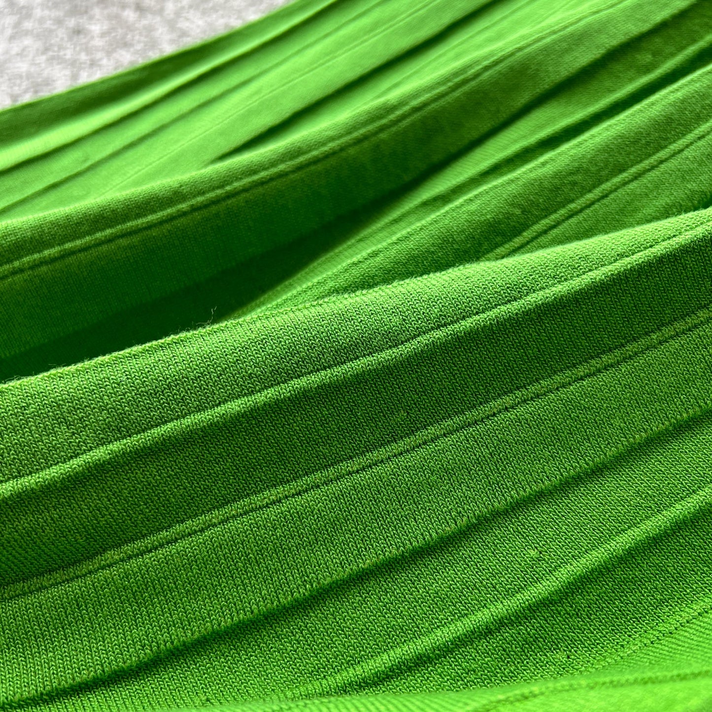 Elegant Off-shoulder Green Knitted Dress