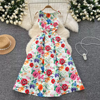 Ärmelloses Blumenkleid im Vintage-Stil