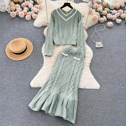 Twist-knitting Sweater&Fishtail Skirt 2Pcs