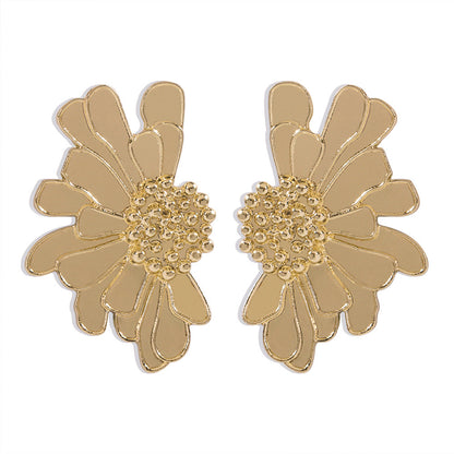 Vintage Alloy Flower Stud Earrings