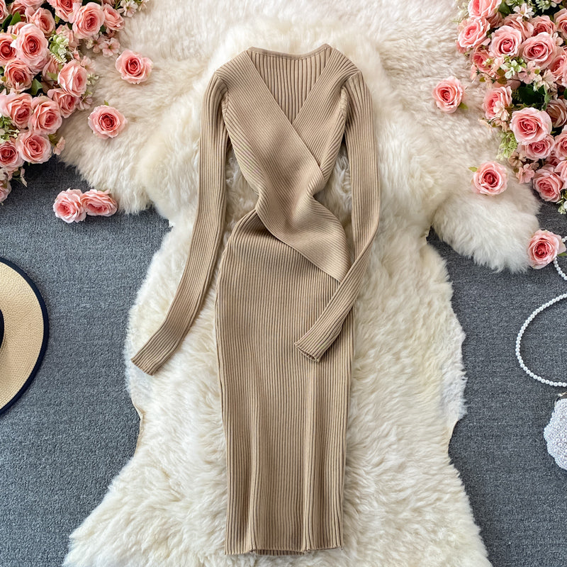 Body-Hugging V-Neck Knitted Gown