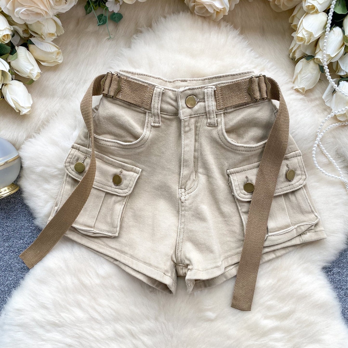 Chic Large Pocket Denim Shorts