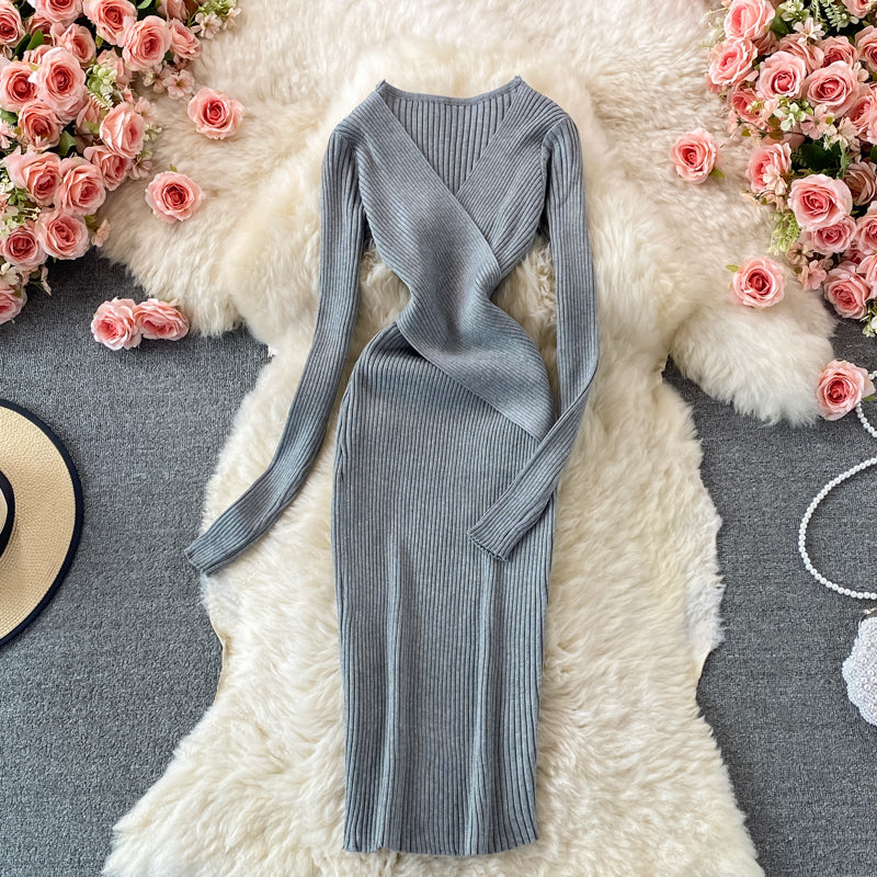 Body-Hugging V-Neck Knitted Gown