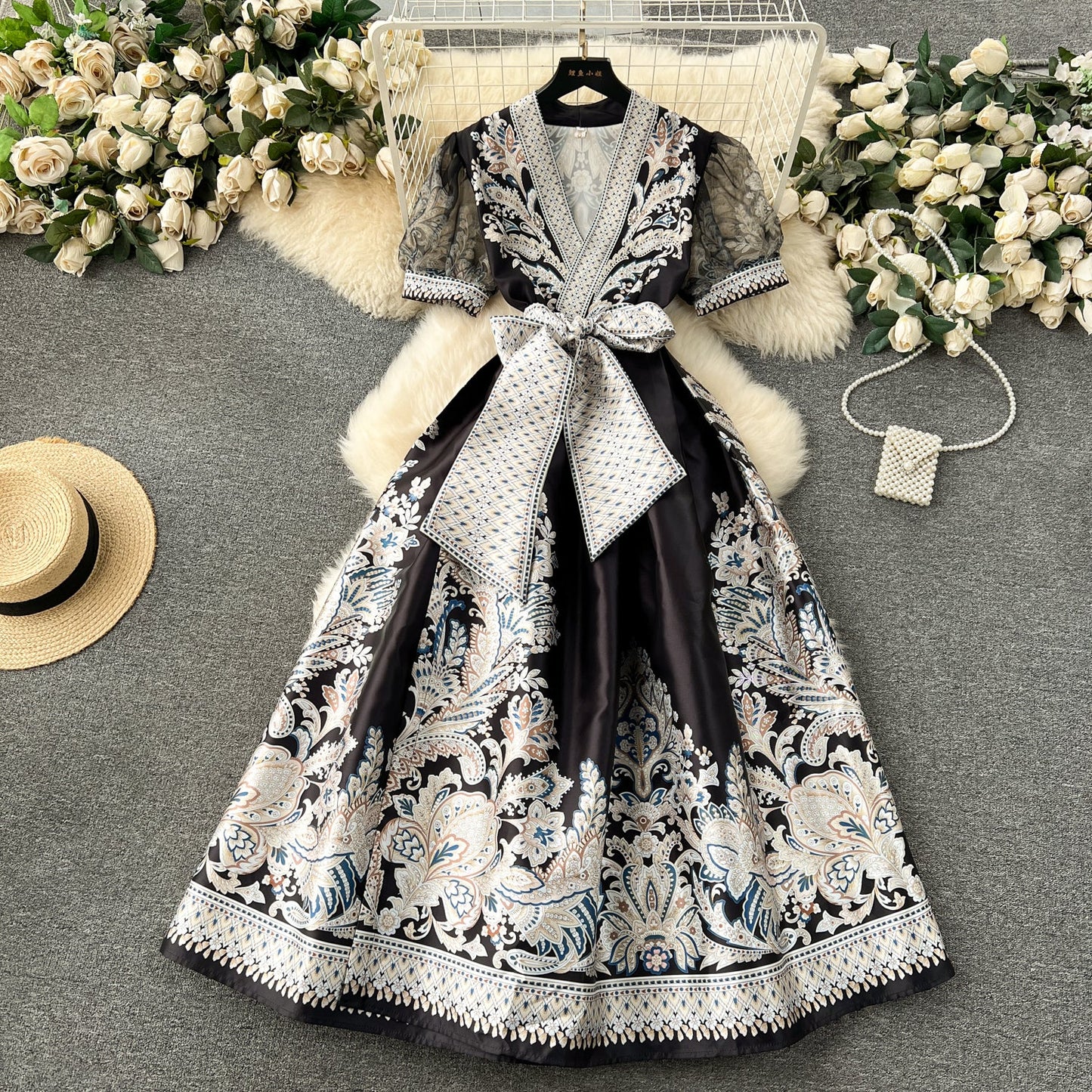 Courtly V-neck Bow Floral Dress